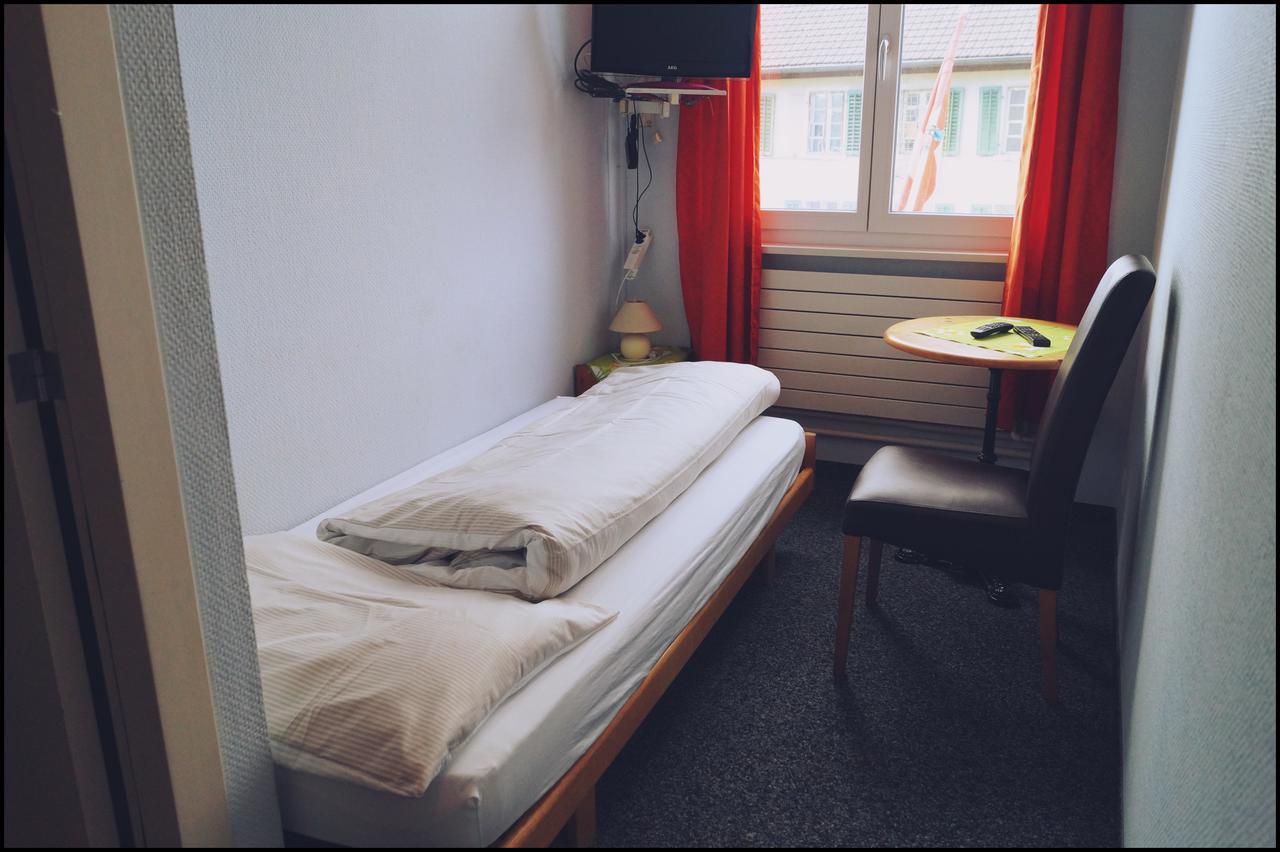 Gasthof Kastanienbaum Hotell Hunzenschwil Eksteriør bilde
